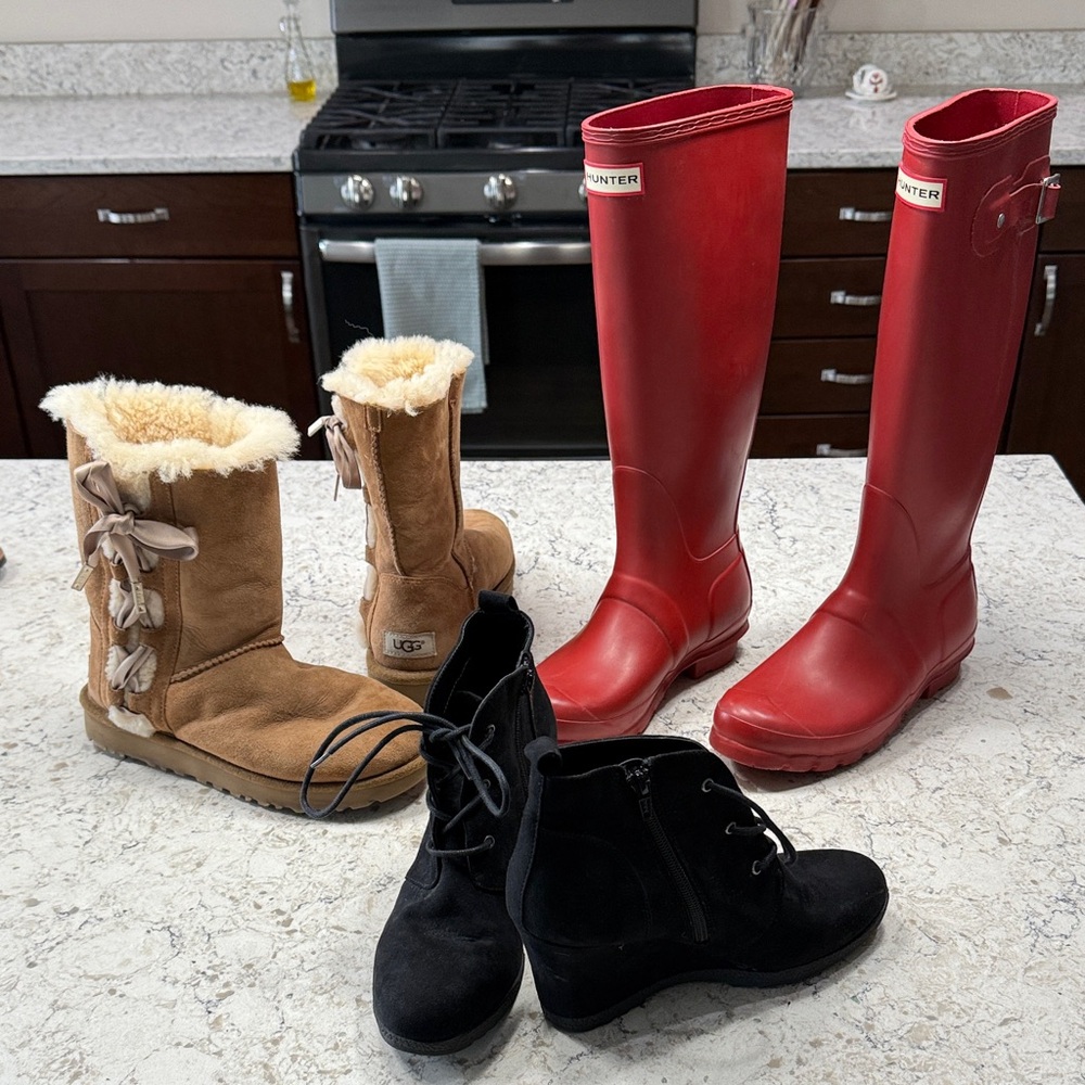 Hunter Red Tall Rain Boots UGG satin bow boots & black wedge boot 7
